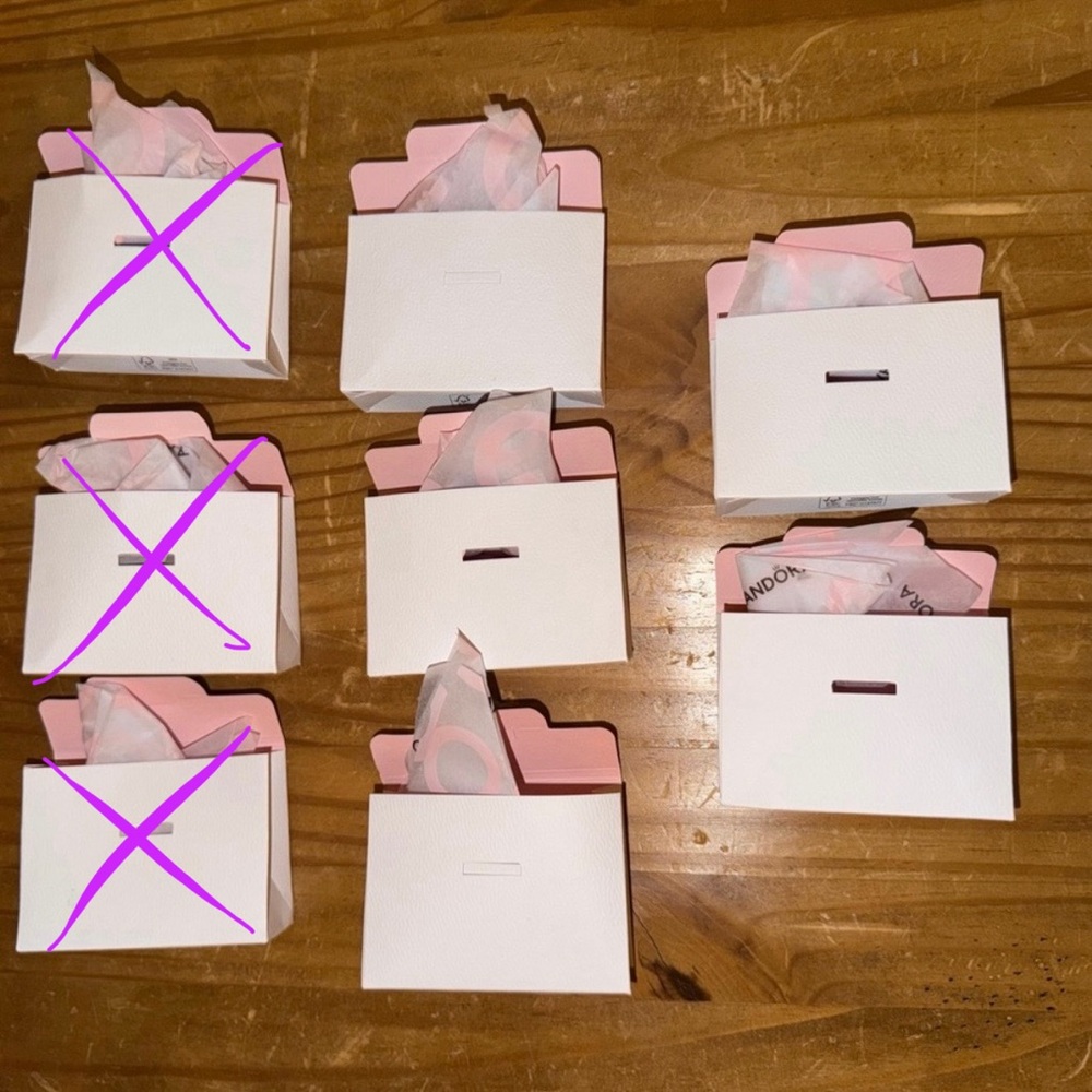 Lot of 5 NWOT Authentic Pandora Foldable Charm Envelope “Boxes” & Pandora Tissue - Picture 3 of 9